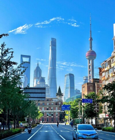 Amazing view of Shanghai's skyline